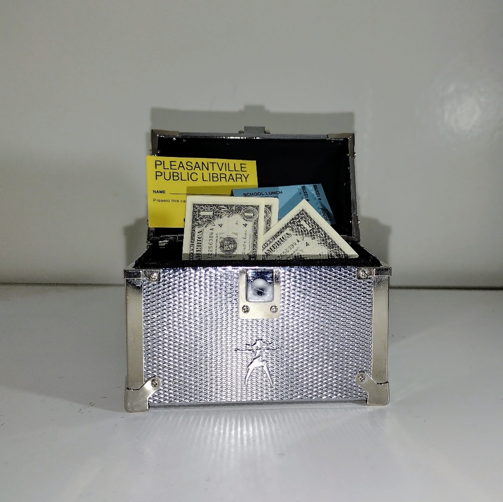 American Girl Doll Metal Lunchbox 🥪